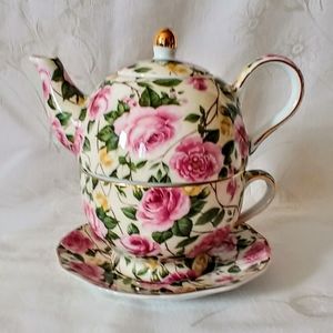 "A Special Place" Bone China Single Serve Tea Set
